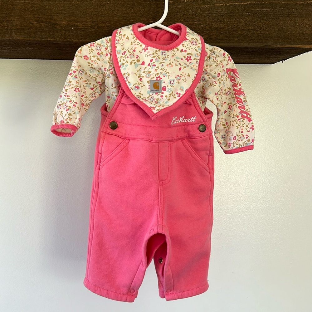 Carhart overalls Outfit